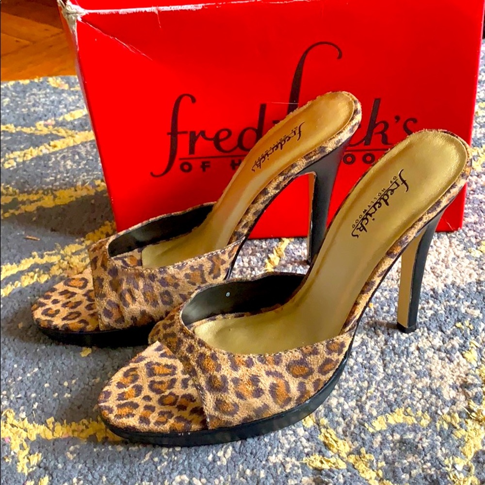 Leopard print Frederick’s of Hollywood 4” Mules